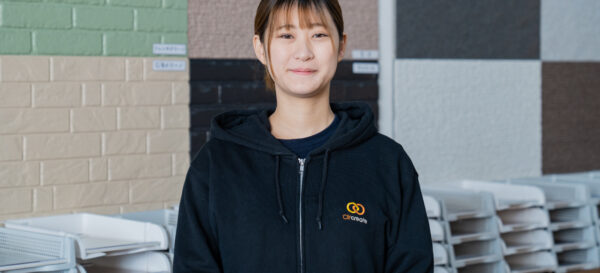 総務事務 立根　妃菜