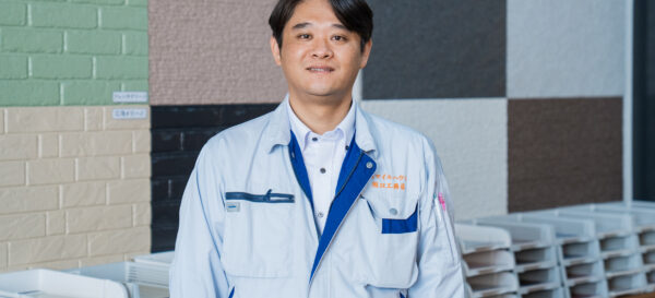 営業部係長 魏　海鵬