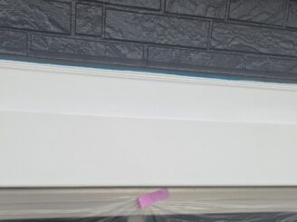 シャッターBOX上塗り後