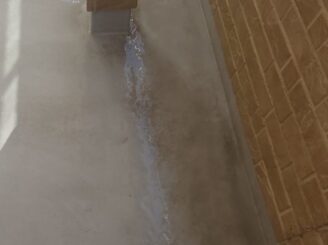 ベランダ床洗浄後