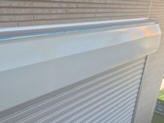 シャッターBOX中塗り後