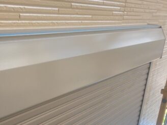 シャッターBOX上塗り前